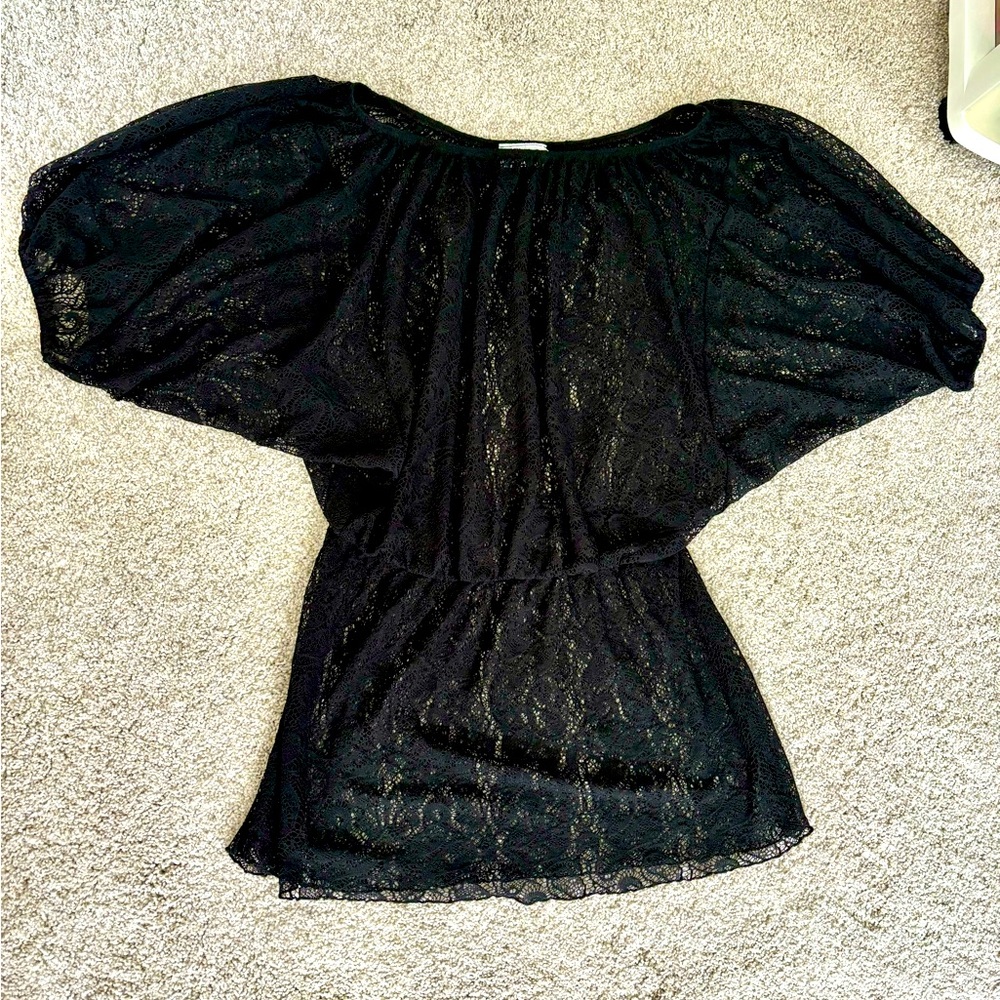 Jordan Taylor Sheer Beach Cover Up 
Lightweight Summer Lounge